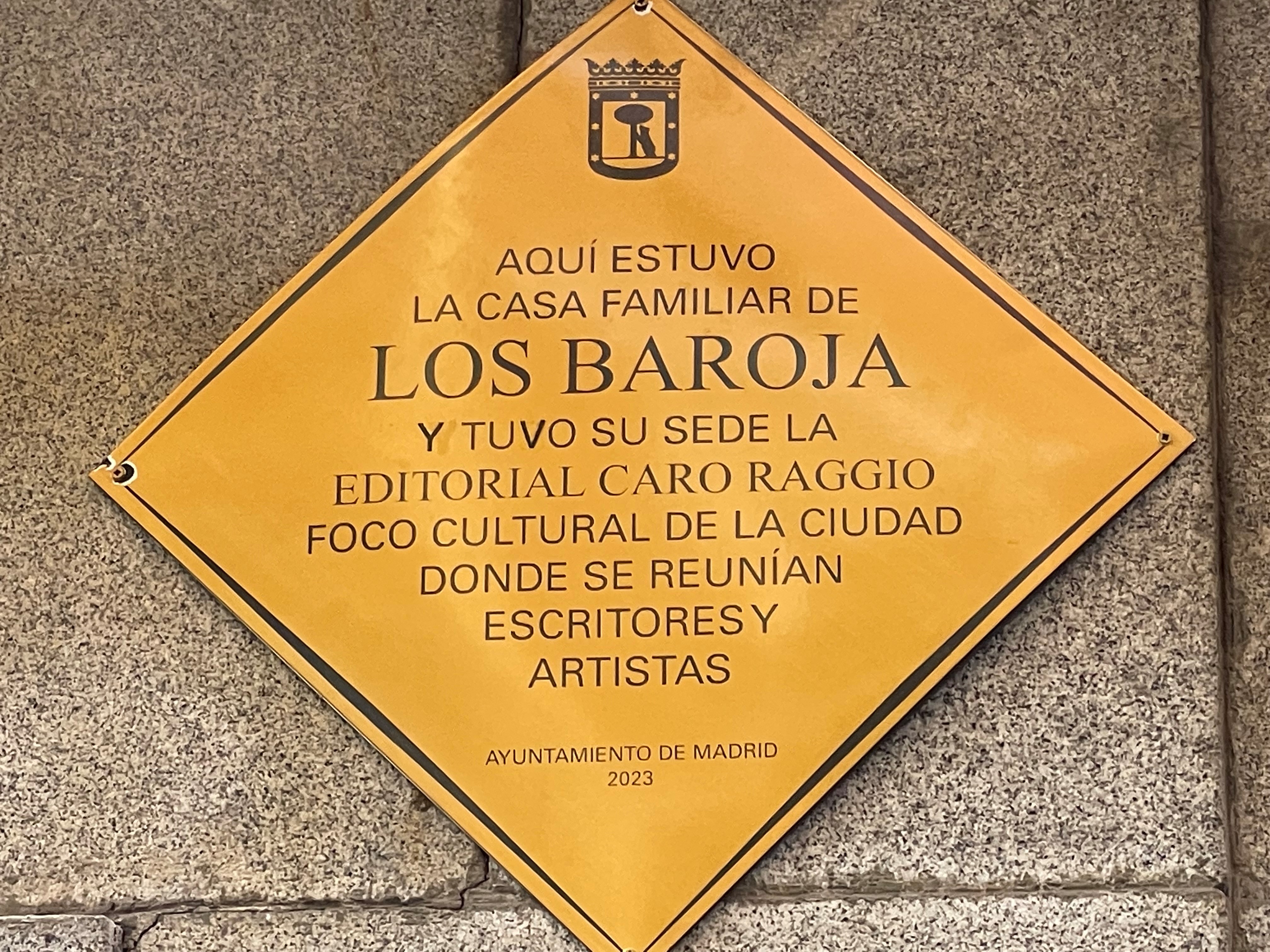 Placa homenaje los Baroja